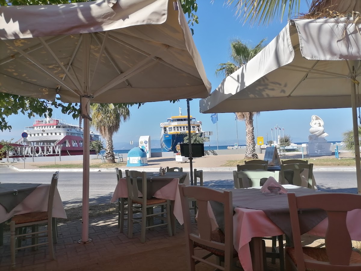 Syrtaki Taverna — tavernă în Skala Prinos, Thassos