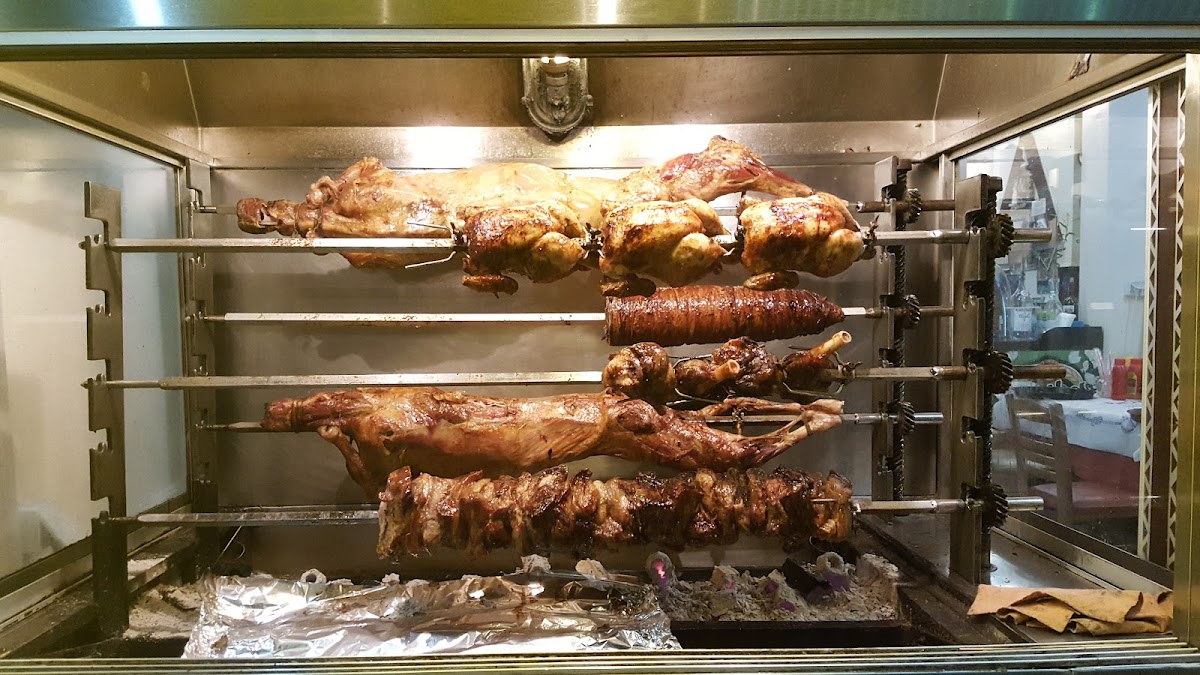 Taverna Elena — tavernă în Skala Panagia, Thassos