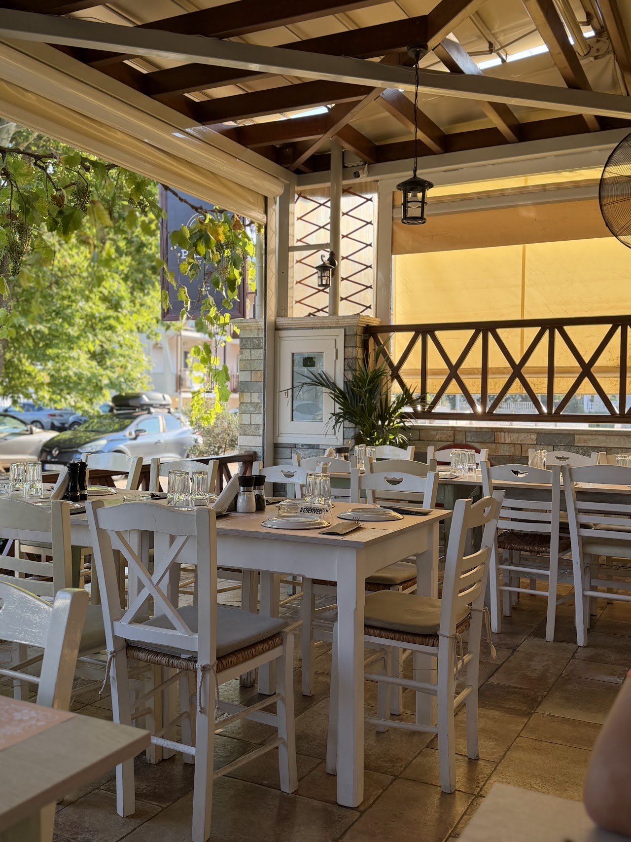 Palude Taverna — tavernă în Golden Beach, Thassos