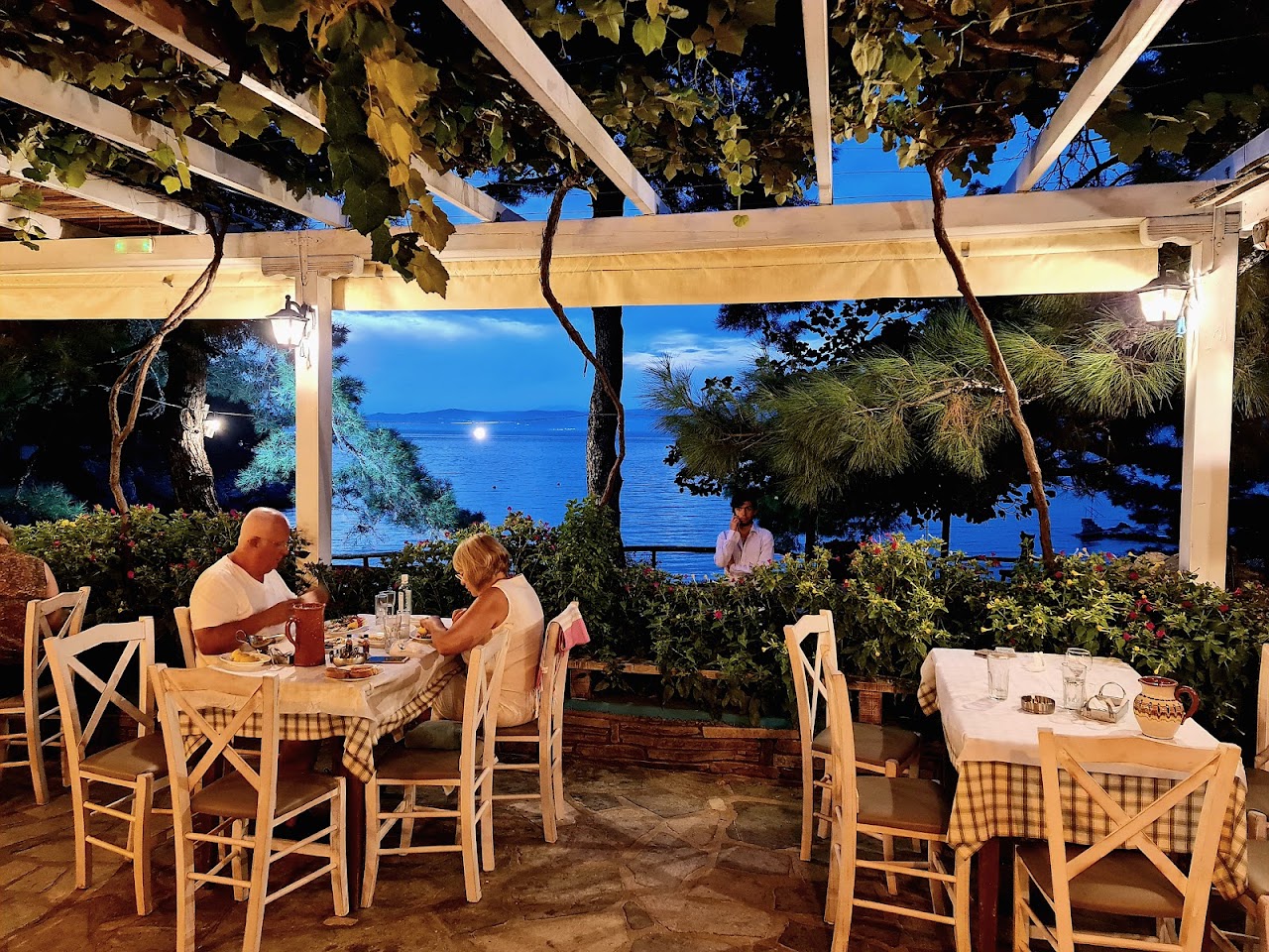 Taverna Glifoneri — tavernă în Rachoni, Thassos
