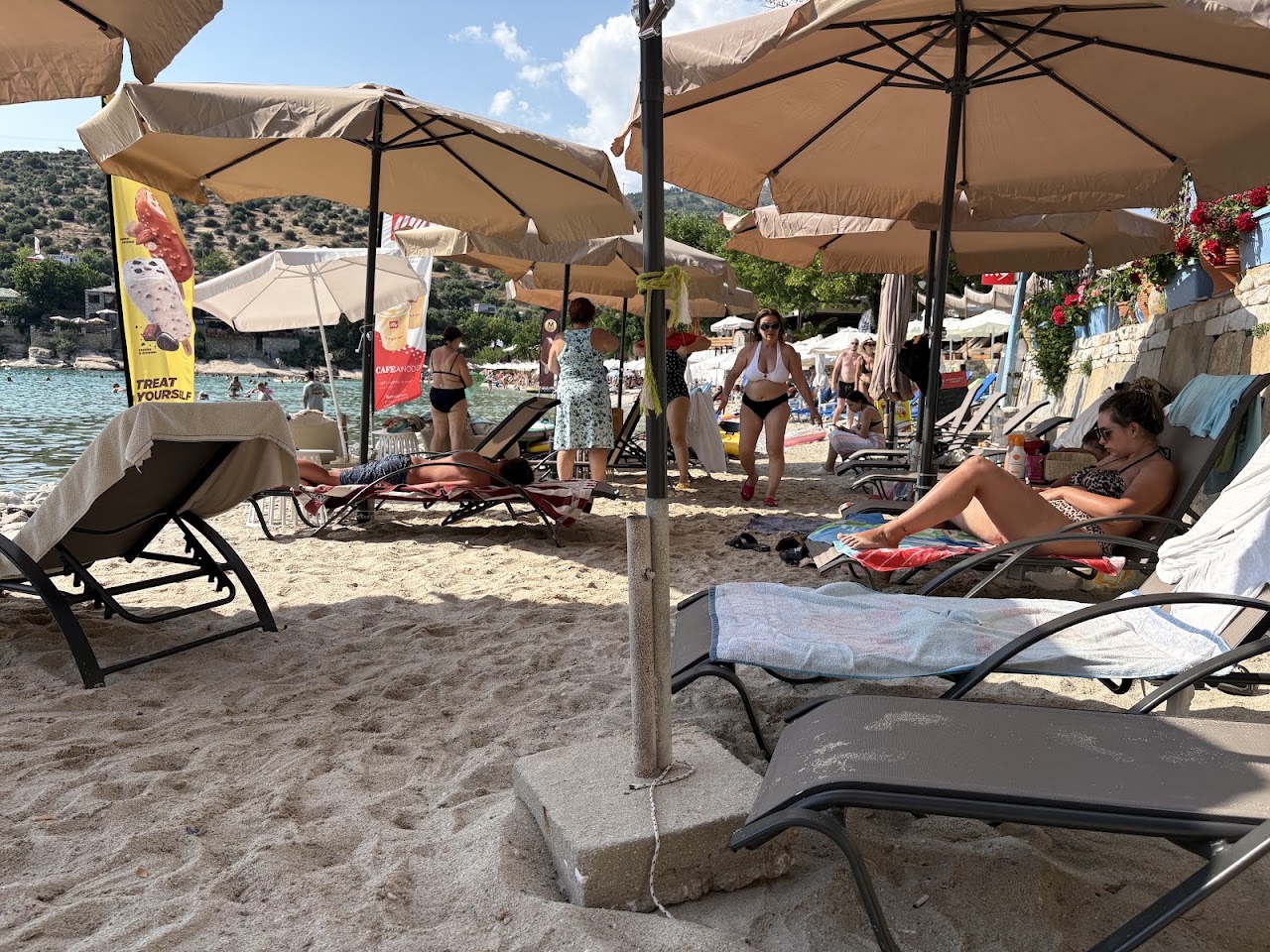 Taverna Leonidas — tavernă în Aliki, Thassos