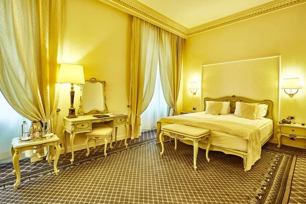 Grand Hotel Continental — 2