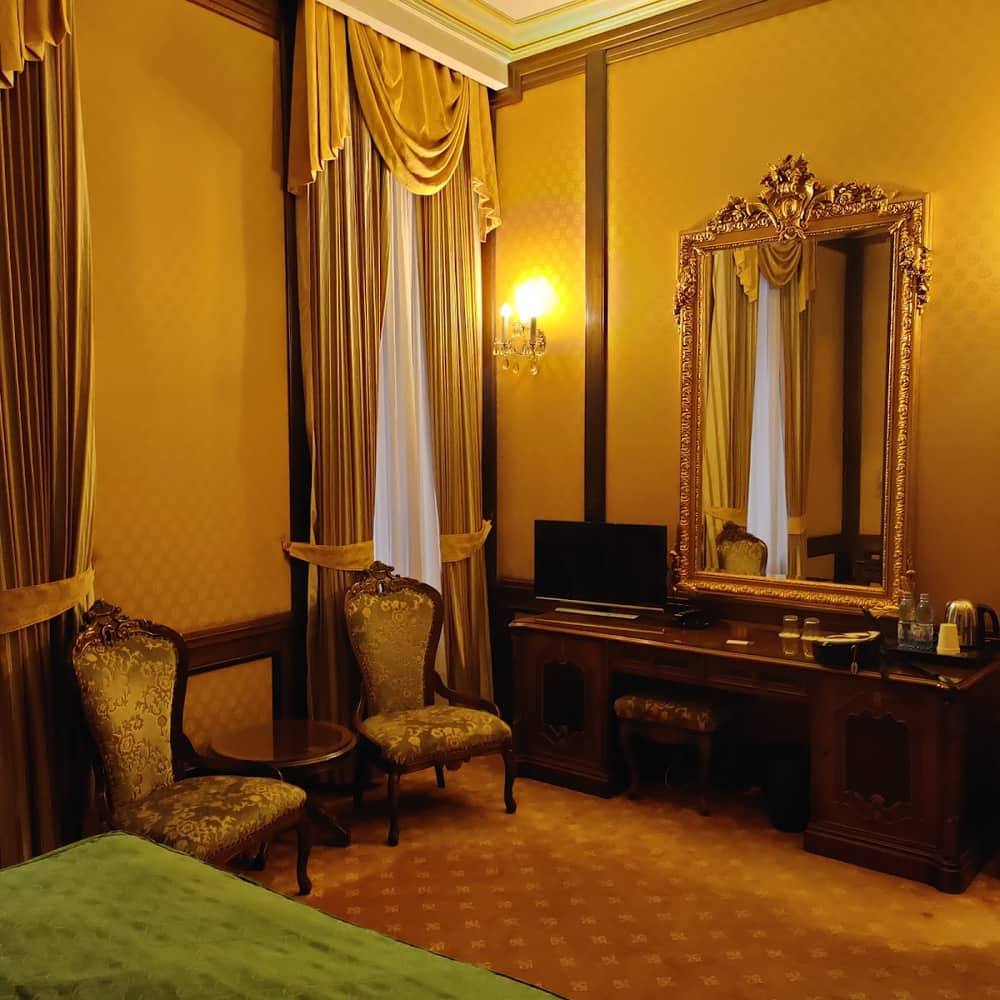 Hotel Casa Capșa — 2