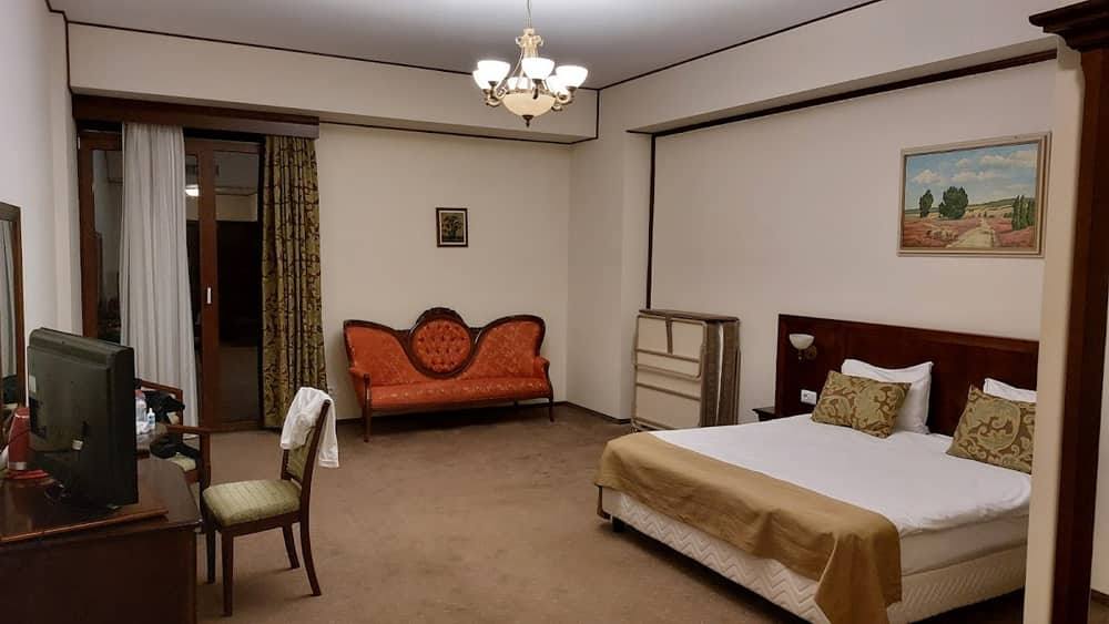 Hotel Diesel — 2