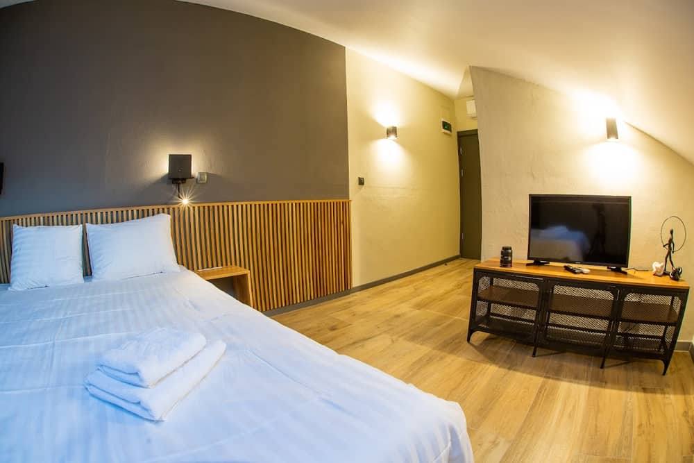 Hotel Forty One — 2