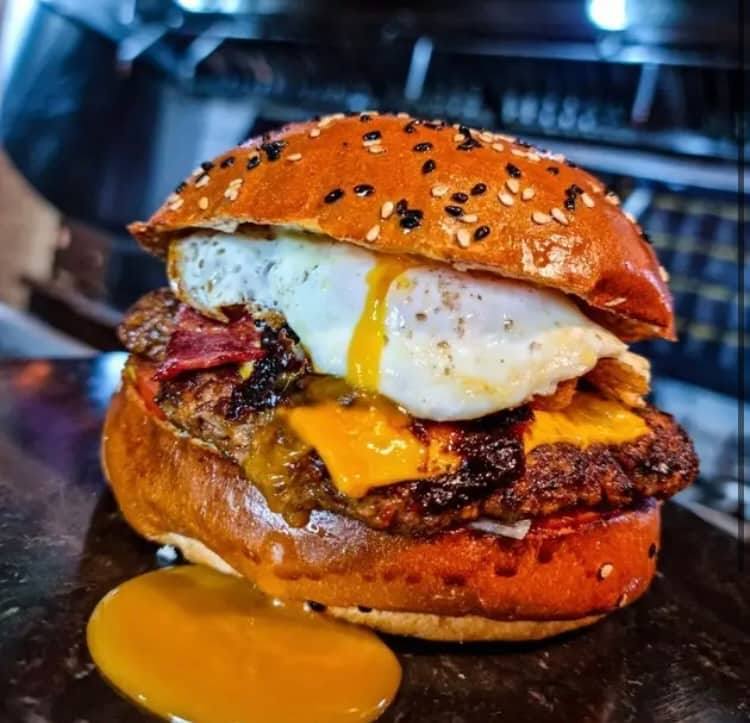 Bossman's Burgr Factory Baneasa — 2