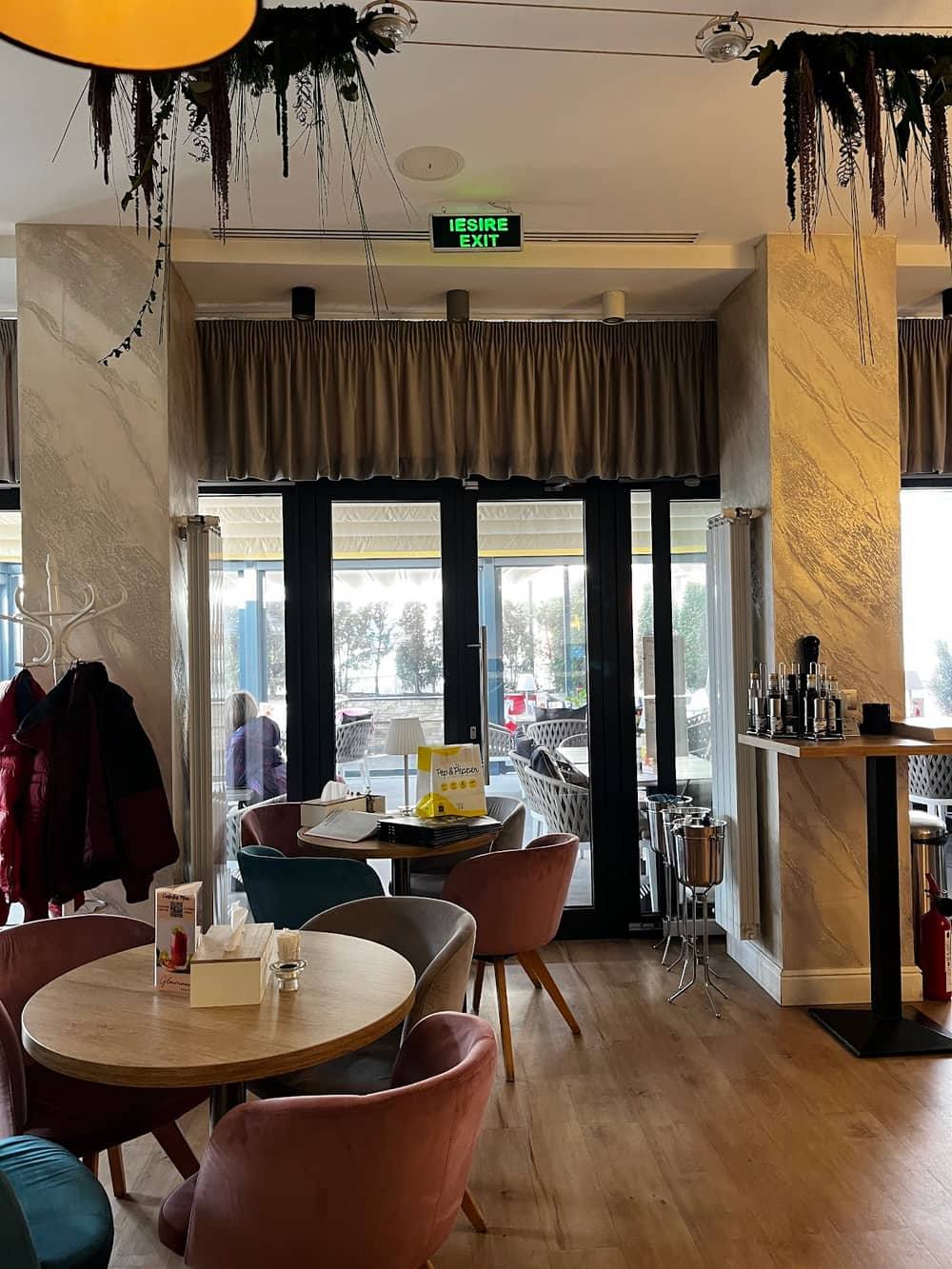 Glamour Restro Cafe