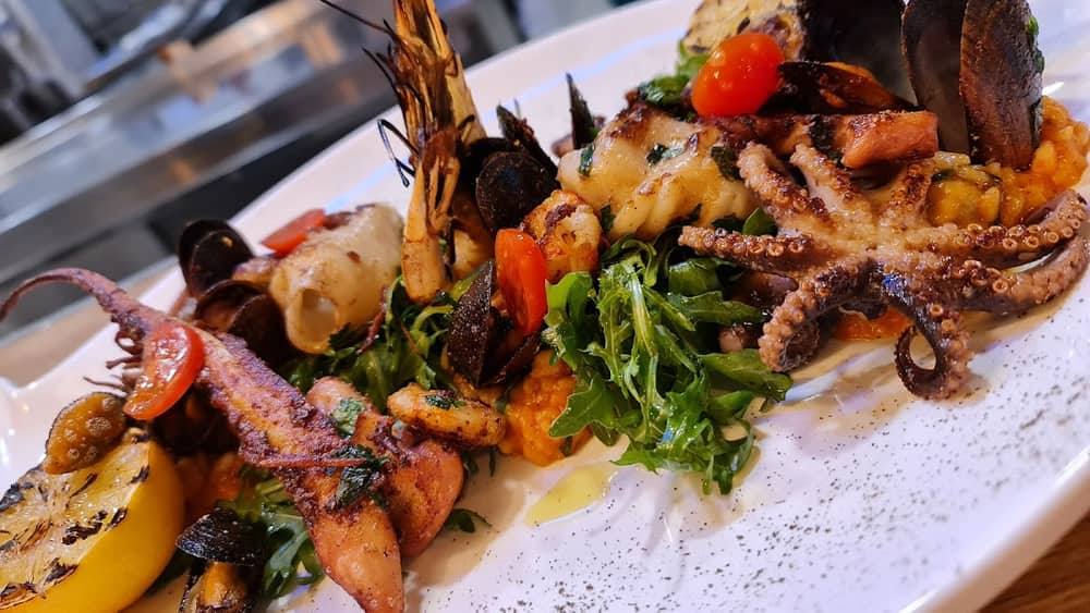 Trattoria Roz Cafe — 2